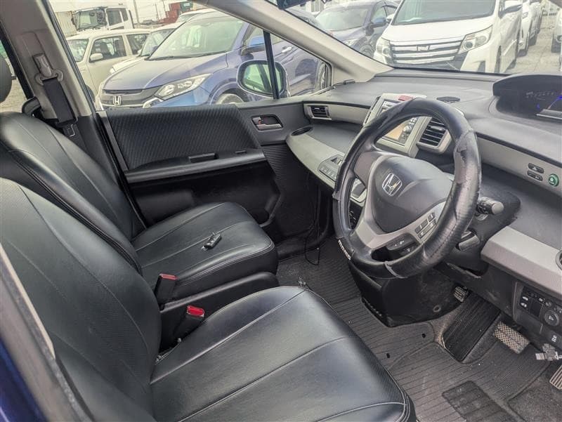 HONDA FREED 2012 6 thumbnail 10
