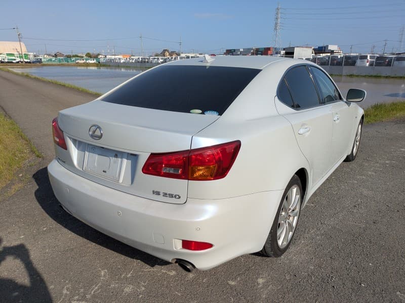 LEXUS IS 2008 2 thumbnail 4