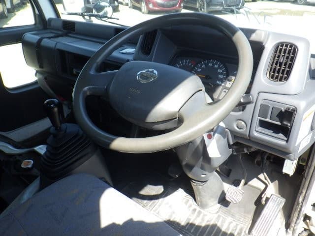 NISSAN ATLAS 2004 12 thumbnail 15