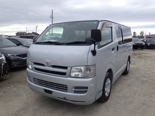 TOYOTA HIACE 2005 9 thumbnail 9