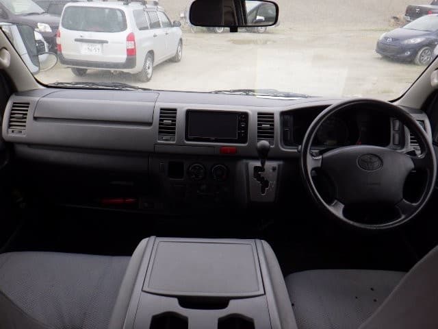 TOYOTA HIACE 2005 9 thumbnail 13