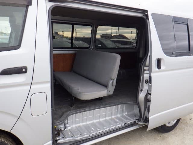 TOYOTA HIACE 2005 9 thumbnail 16