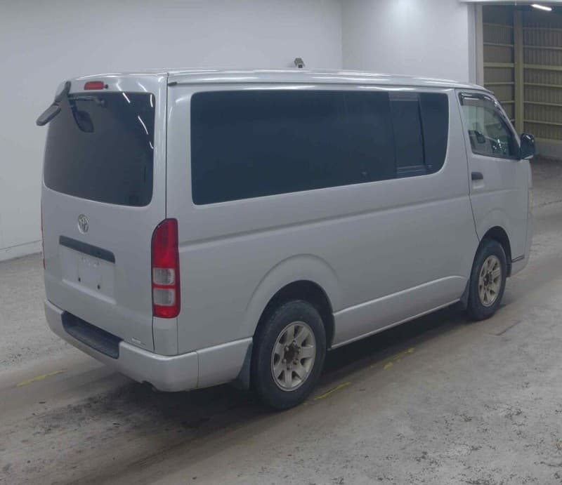 TOYOTA HIACE 2007 2 thumbnail 3