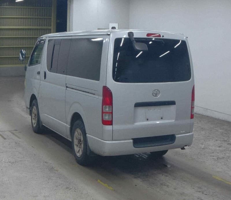 TOYOTA HIACE 2007 2 thumbnail 4