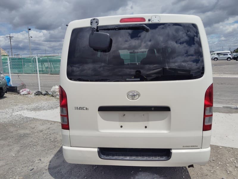 TOYOTA HIACE 2006 2 thumbnail 4