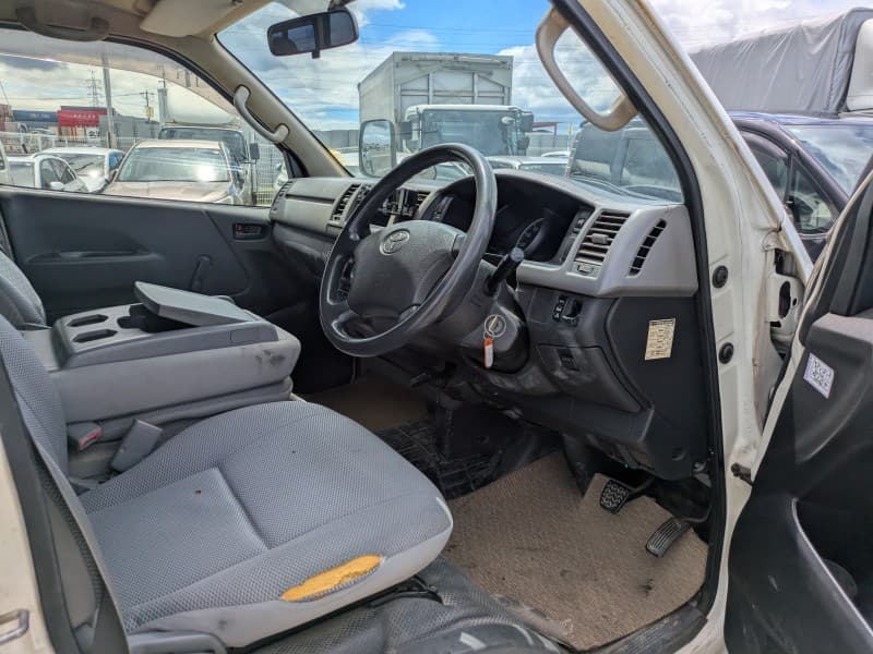 TOYOTA HIACE 2006 3 thumbnail 12