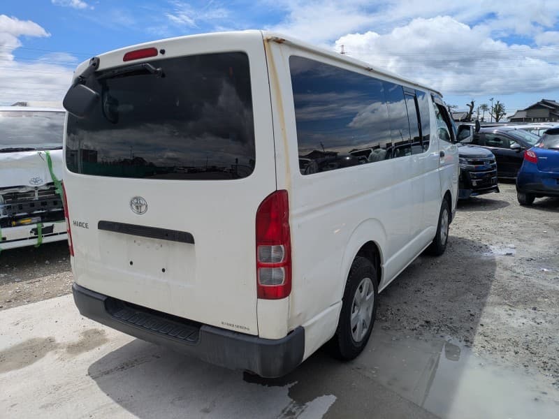 TOYOTA HIACE 2006 3 thumbnail 4