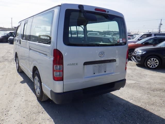 TOYOTA HIACE 2007 12 thumbnail 12