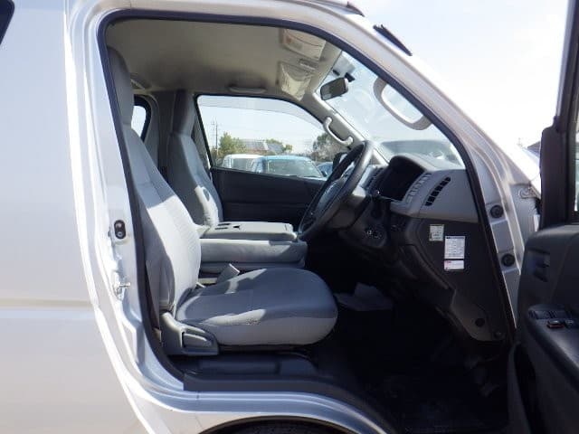 TOYOTA HIACE 2007 12 thumbnail 15