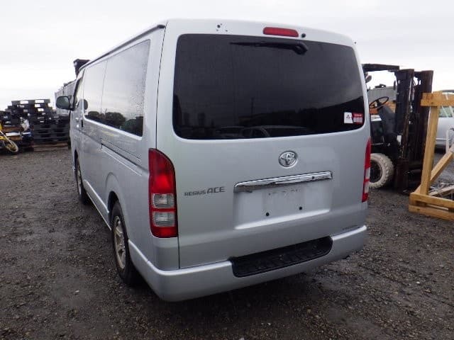 TOYOTA HIACE 2009 7 thumbnail 12