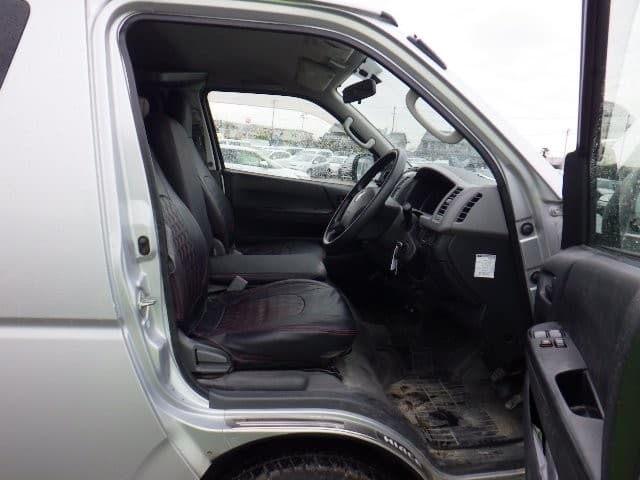 TOYOTA HIACE 2009 7 thumbnail 15