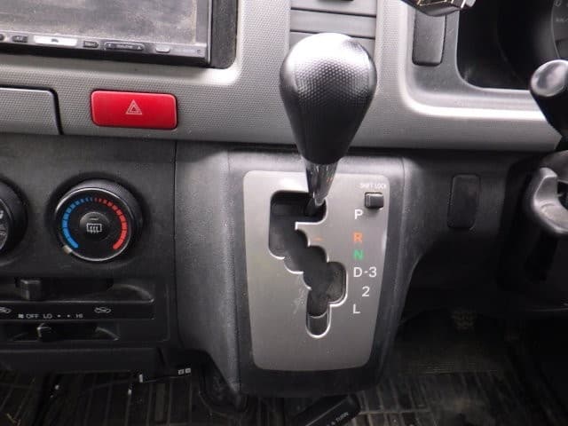 TOYOTA HIACE 2009 7 thumbnail 16