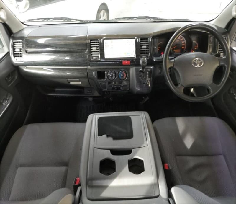 TOYOTA REGIUSACE 2009 10 thumbnail 6