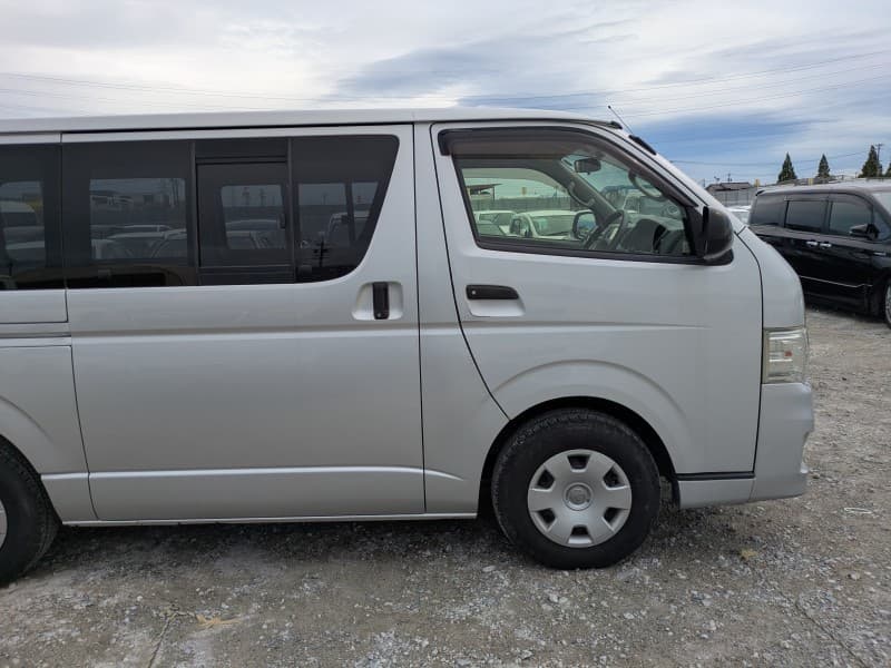 TOYOTA HIACE 2013 11 thumbnail 7