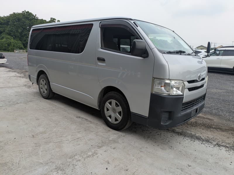 TOYOTA HIACE 2015 3 thumbnail 13