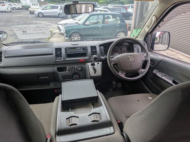 TOYOTA HIACE 2015 3 thumbnail 17