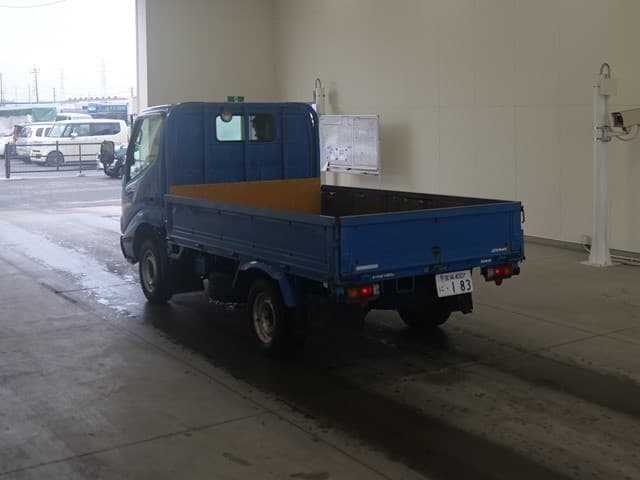 TOYOTA DYNA 2011 10 thumbnail 4