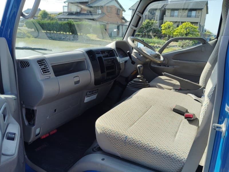 TOYOTA TOYOACE 2005 12 thumbnail 11