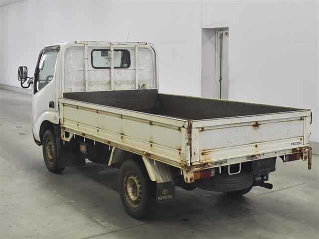 TOYOTA DYNA 2004 11 thumbnail 4
