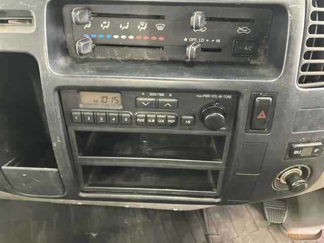 TOYOTA DYNA 2004 11 thumbnail 7