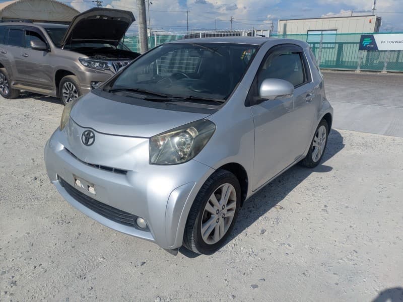 TOYOTA IQ 2009 5 thumbnail 3