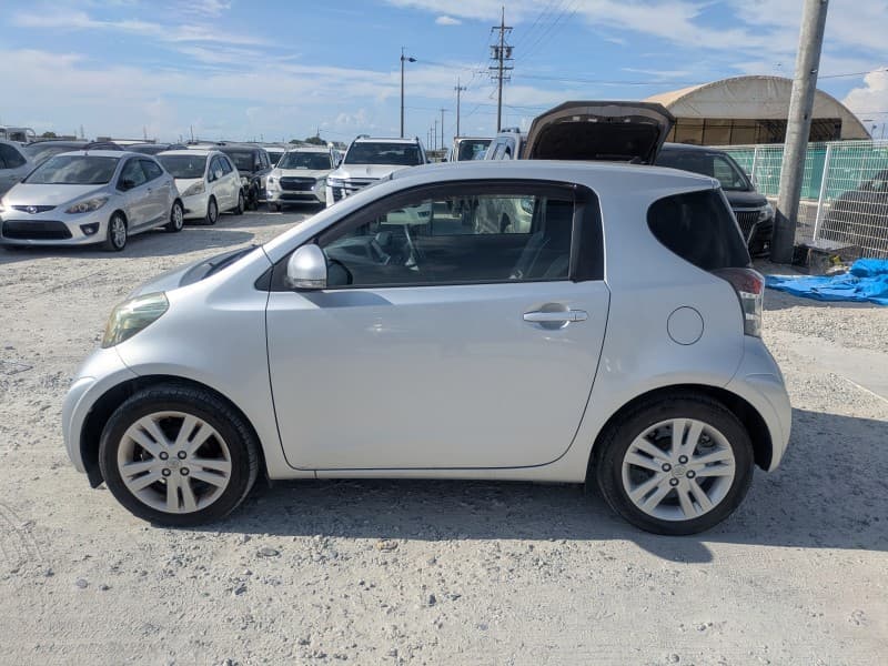 TOYOTA IQ 2009 5 thumbnail 8