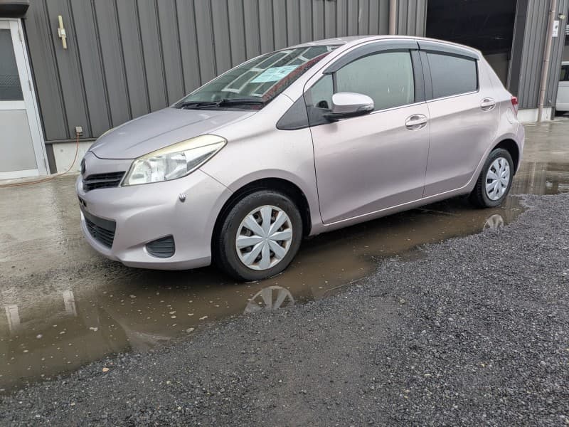 TOYOTA VITZ 2012 3 thumbnail 5