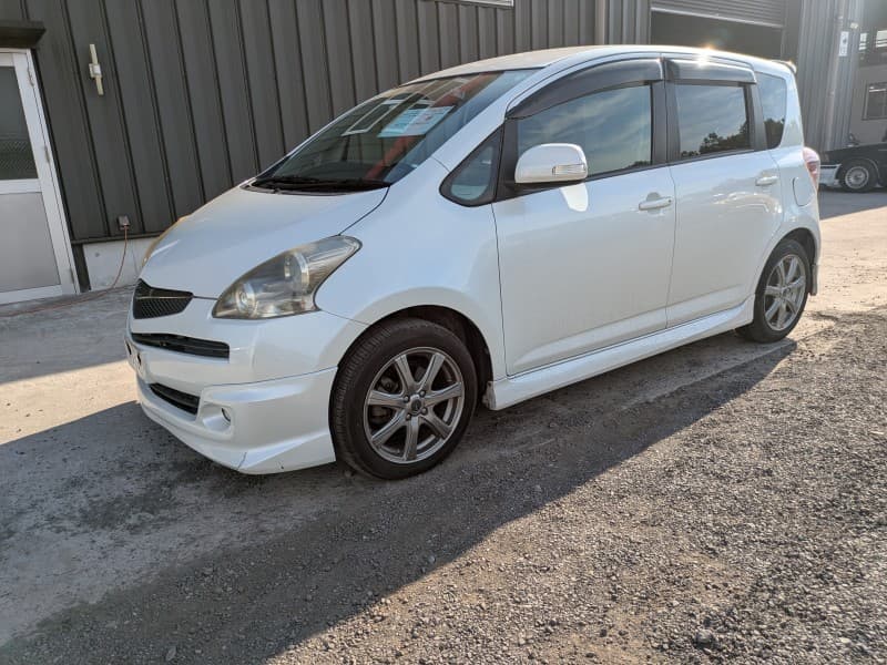 TOYOTA RACTIS 2009 6 thumbnail 2