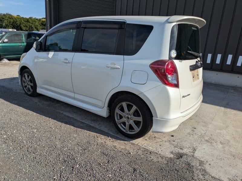 TOYOTA RACTIS 2009 6 thumbnail 3