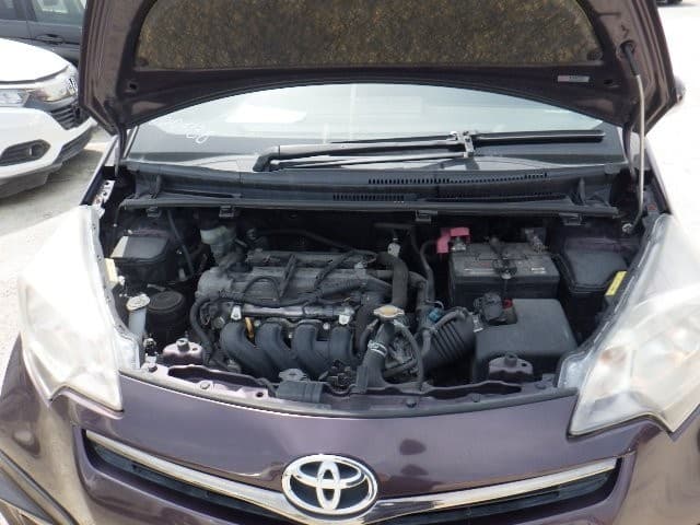 TOYOTA RACTIS 2010 12 thumbnail 13
