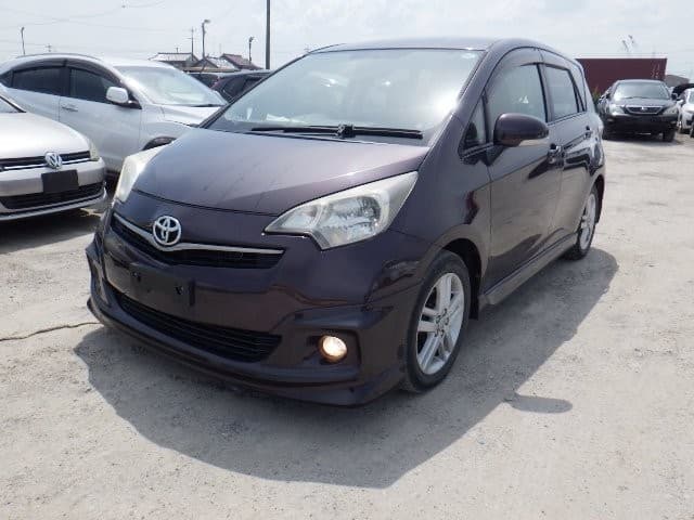 TOYOTA RACTIS 2010 12 thumbnail 2