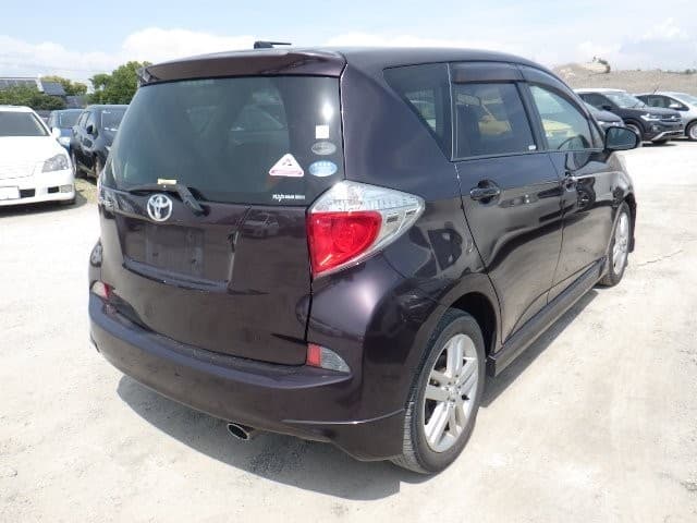 TOYOTA RACTIS 2010 12 thumbnail 3