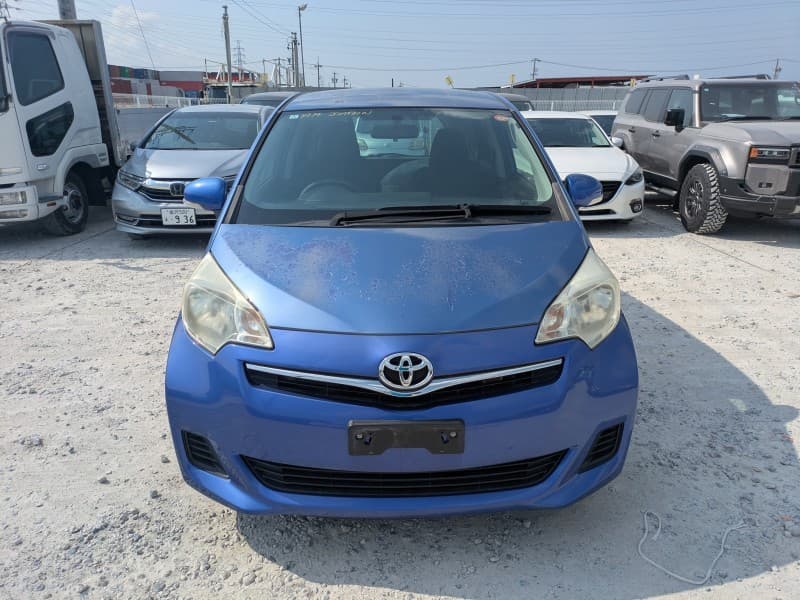 TOYOTA RACTIS 2014 3 thumbnail 2