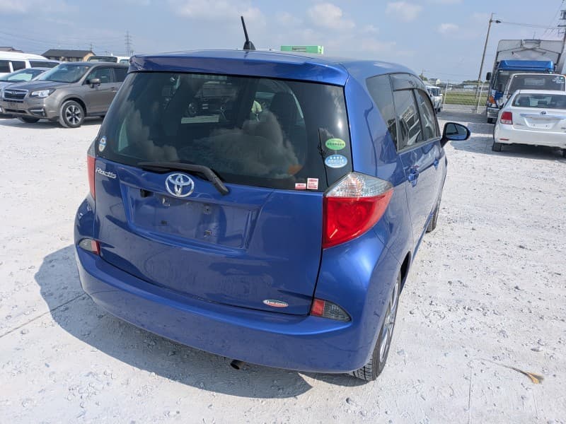 TOYOTA RACTIS 2014 3 thumbnail 4