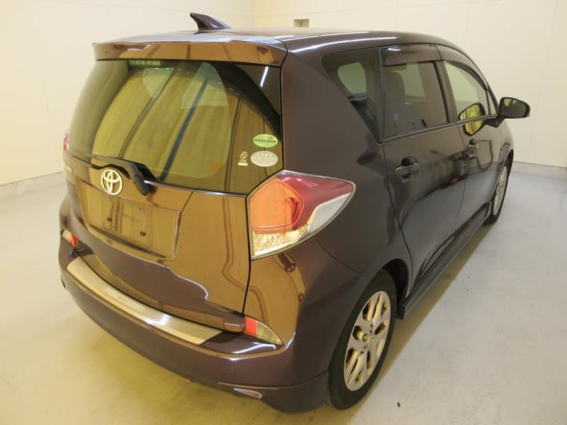 TOYOTA RACTIS 2014 6 thumbnail 3