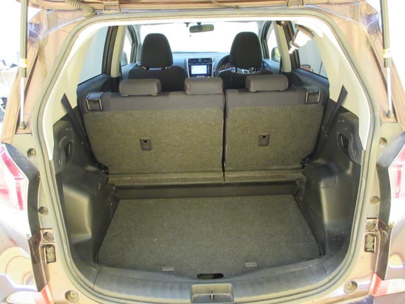 TOYOTA RACTIS 2014 6 thumbnail 5
