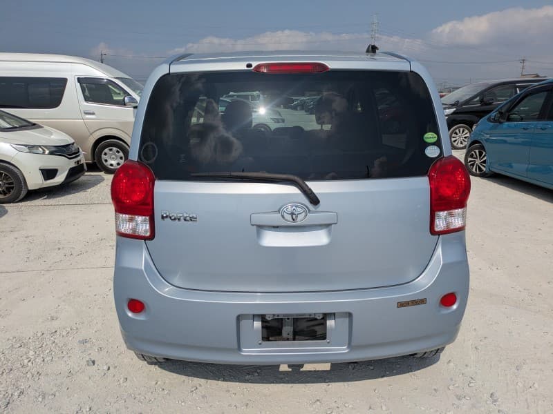 TOYOTA PORTE 2013 6 thumbnail 5