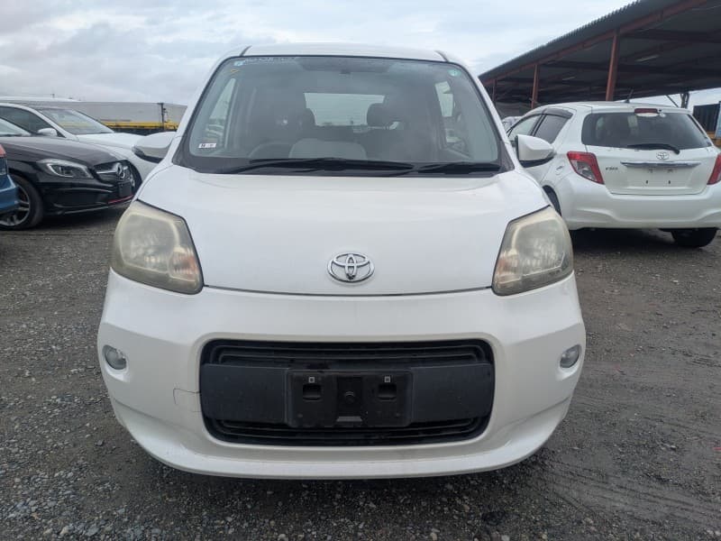 TOYOTA PORTE 2013 7 thumbnail 2