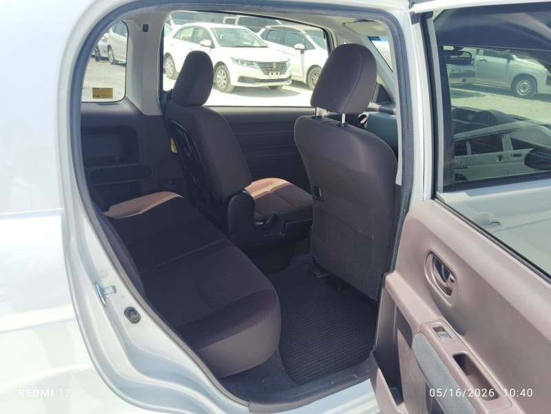 TOYOTA PORTE 2013 9 thumbnail 11