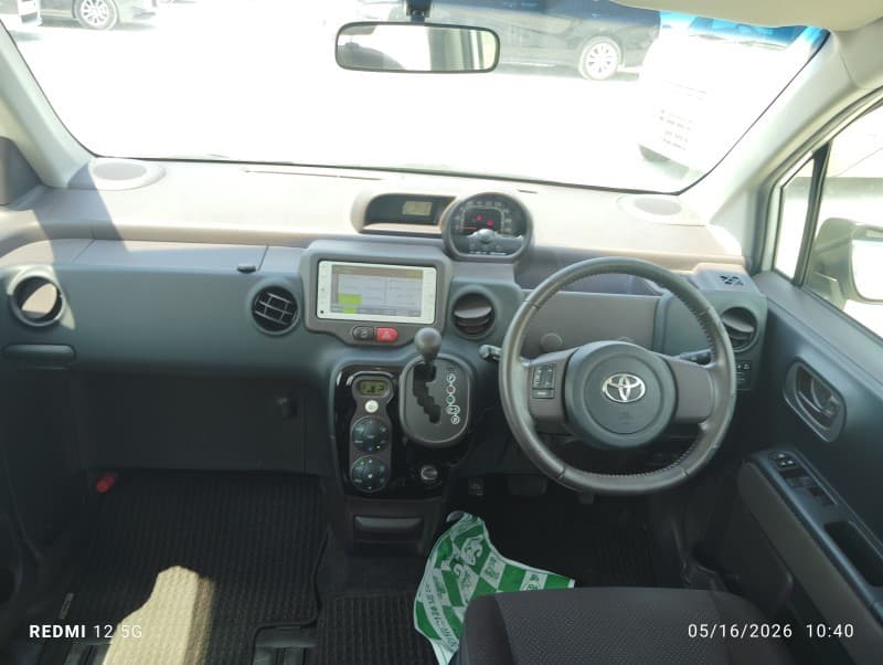 TOYOTA PORTE 2013 9 thumbnail 12