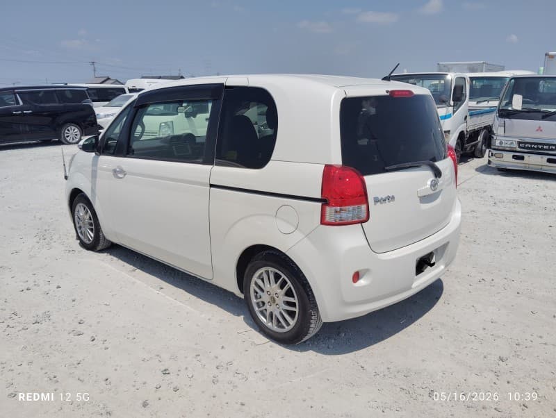 TOYOTA PORTE 2013 9 thumbnail 6