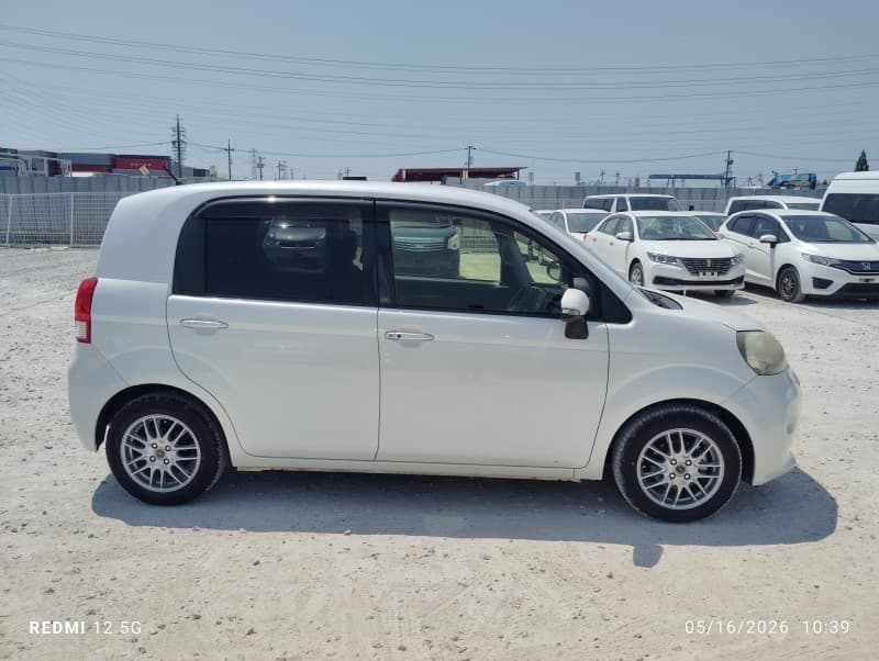 TOYOTA PORTE 2013 9 thumbnail 7