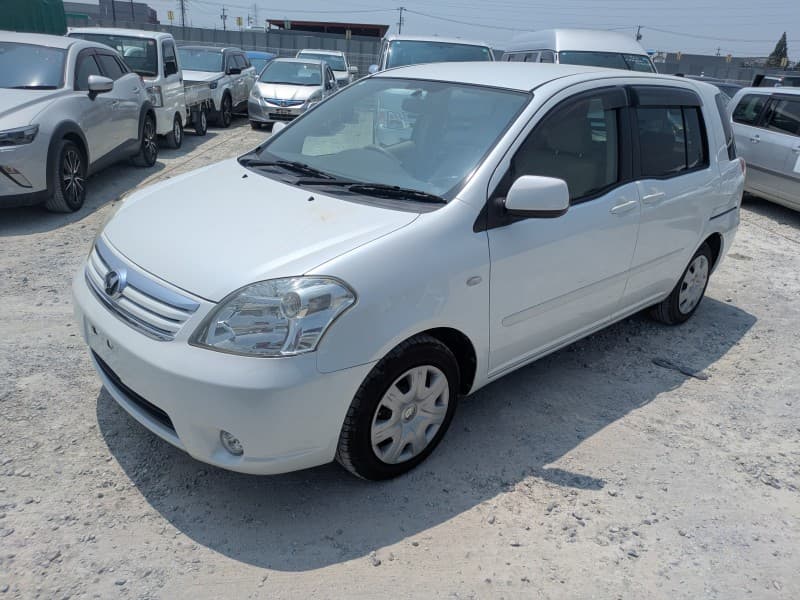 TOYOTA RAUM 2011 7 thumbnail 3