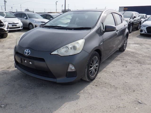 TOYOTA AQUA 2012 2 thumbnail 2