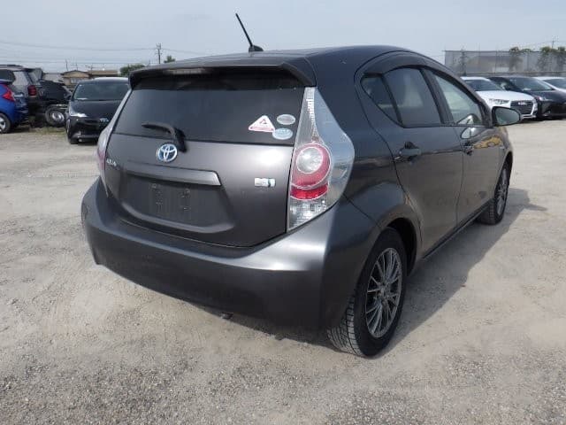 TOYOTA AQUA 2012 2 thumbnail 3