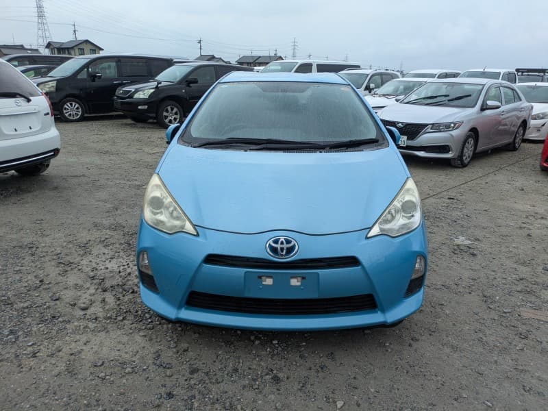 TOYOTA AQUA 2012 9 thumbnail 2