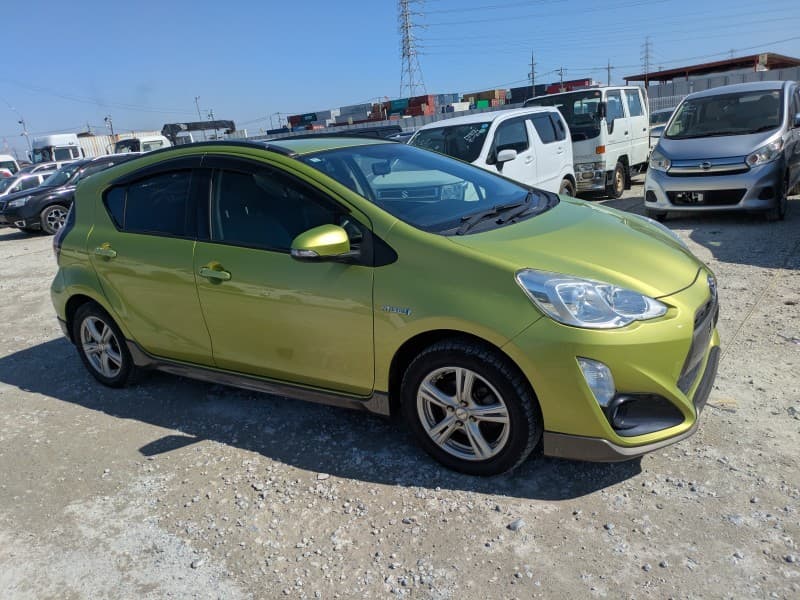 TOYOTA AQUA 2015 3 thumbnail 14