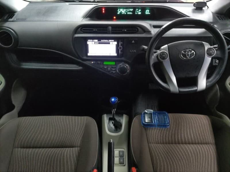 TOYOTA AQUA 2012 11 thumbnail 5