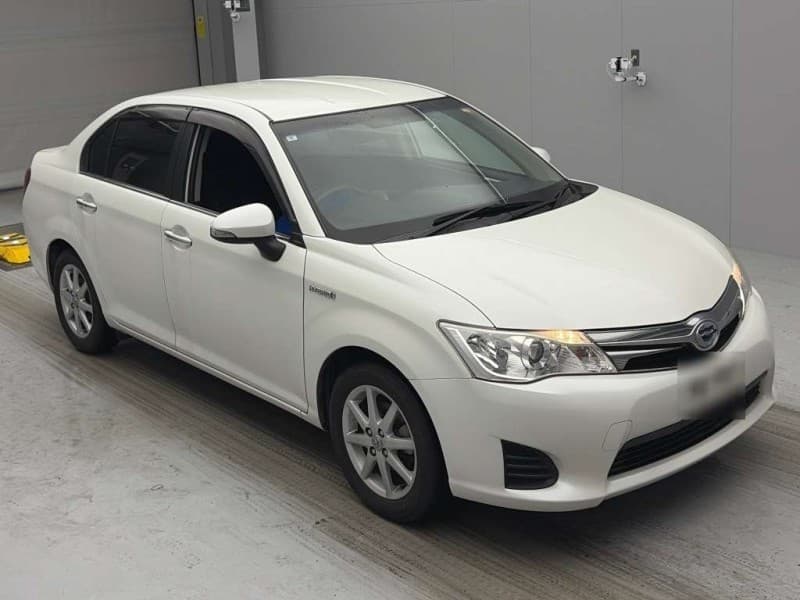 TOYOTA COROLLA AXIO 2013