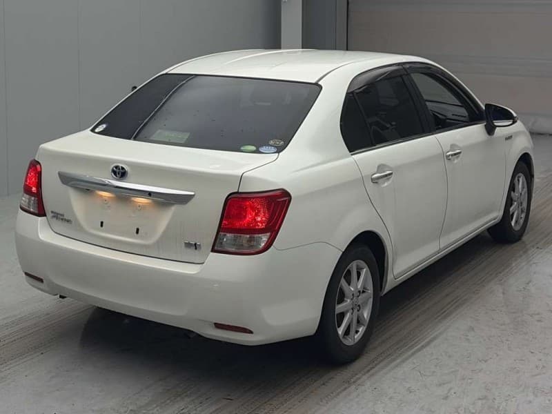 TOYOTA COROLLA AXIO 2013 9 thumbnail 3